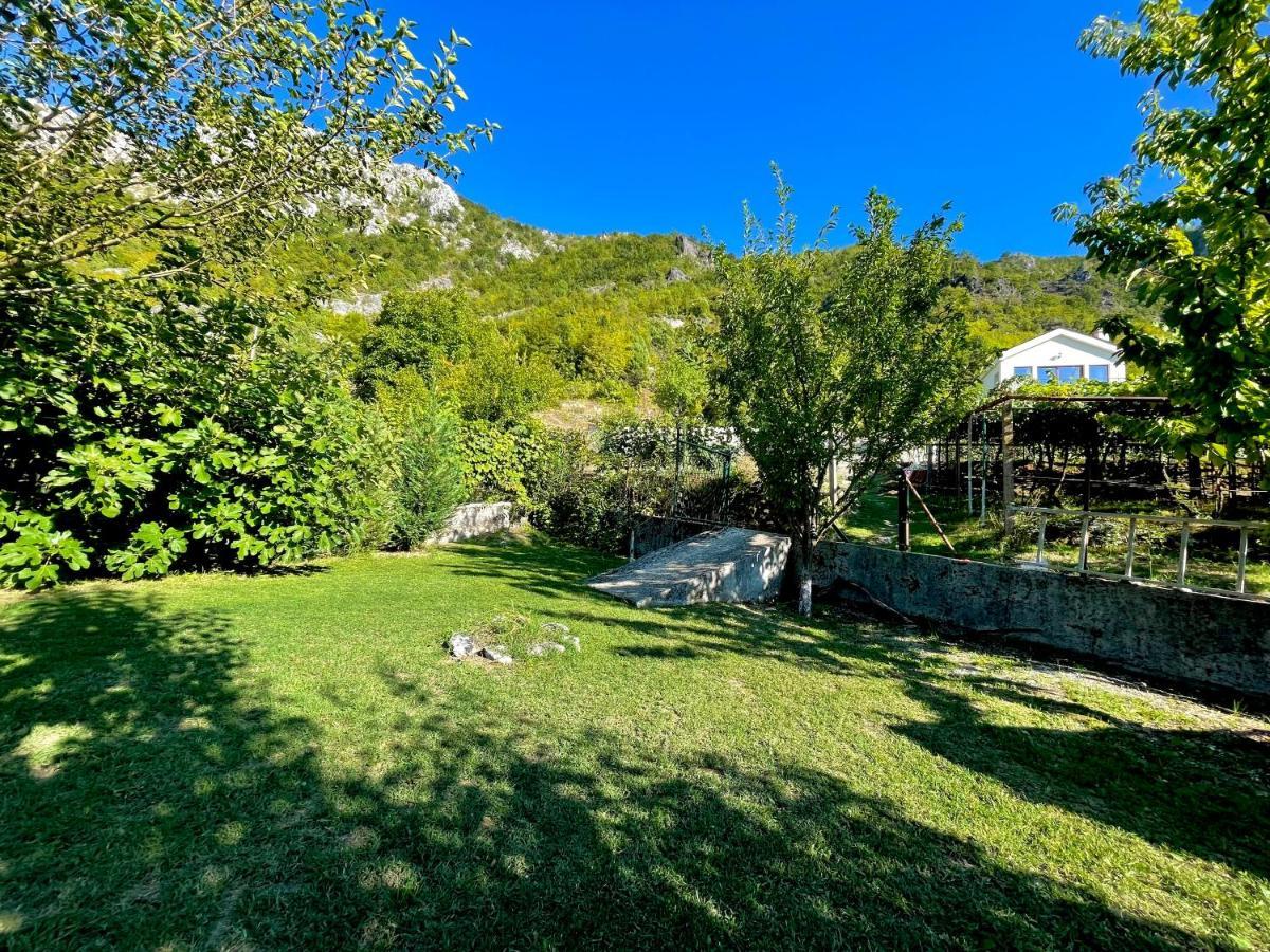 Prevalis Nature Cottage เวียร์ปาซาร์ ภายนอก รูปภาพ