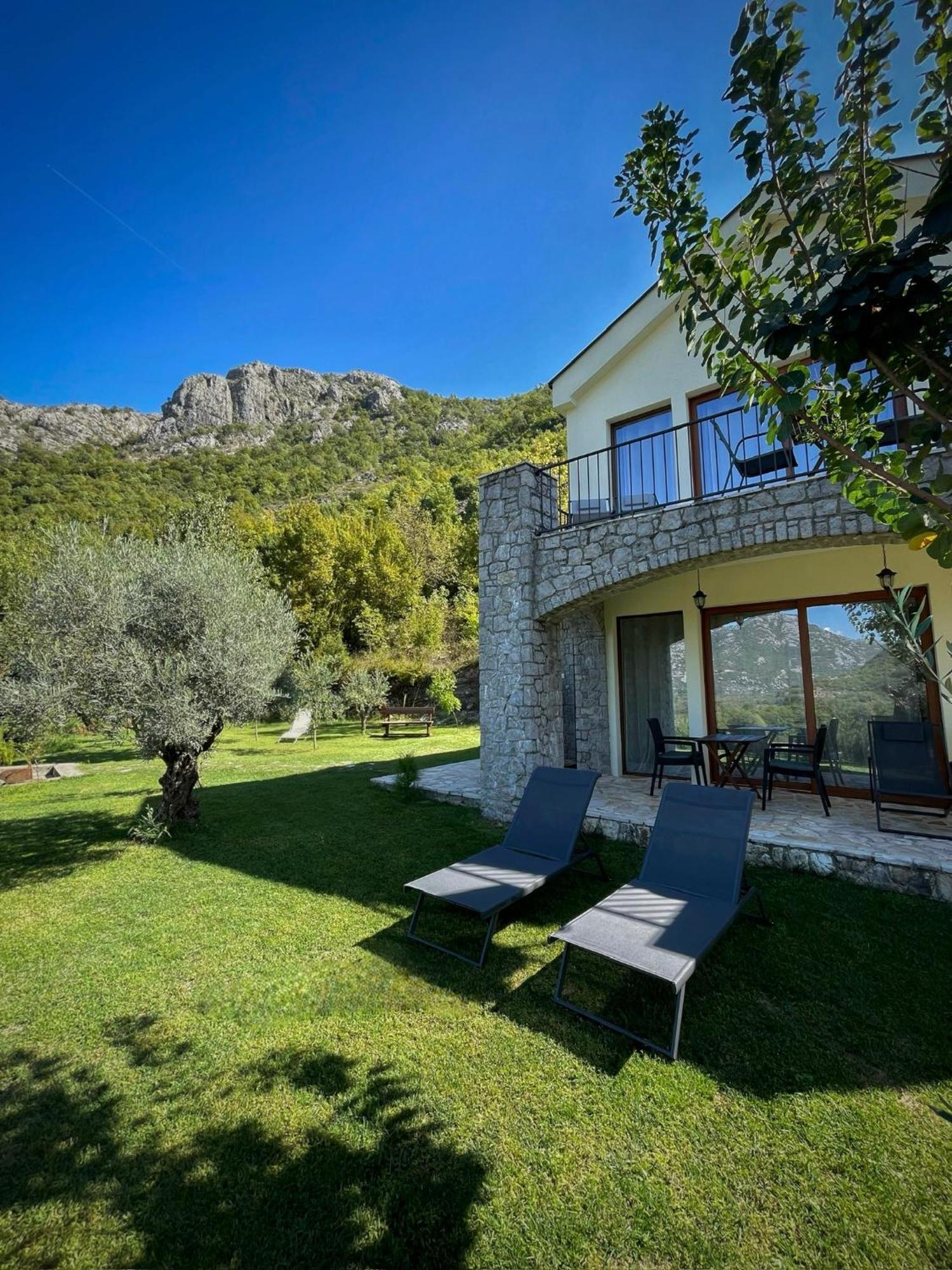 Prevalis Nature Cottage เวียร์ปาซาร์ ภายนอก รูปภาพ